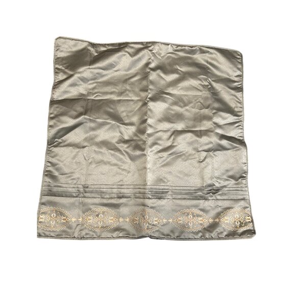 2 J. Queen New York Soprano European Sham 26"x26" Elegant Embroidery Design Poly - Picture 4 of 6